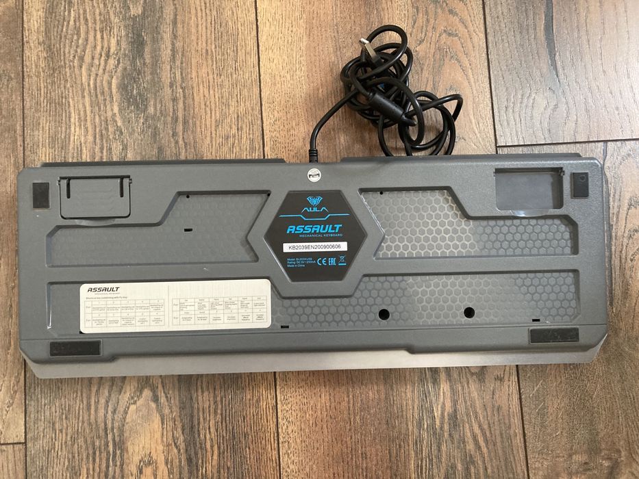 Геймърски слушалки Hyper X и клавиатура Aula