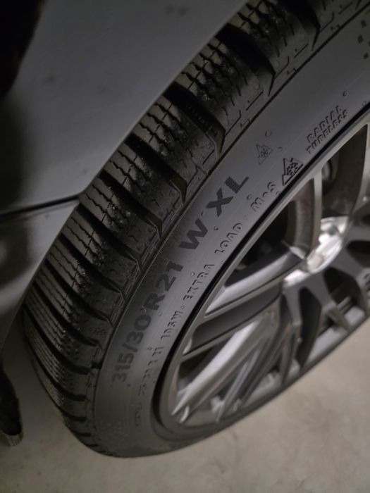 ЕКСКЛУЗИВНО:  Комплект Оригинална Джанта  и Зимни Гуми Mercedes-AMG GT