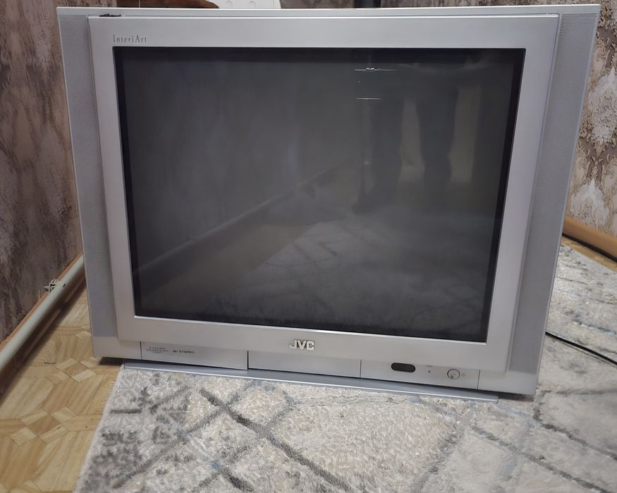 Продам телевизор JVC