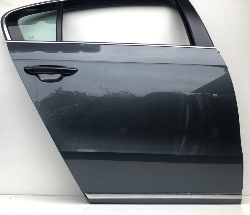 Usa dr spate vw Passat B7 limuzina cod de culoare LK7X 2011-2015