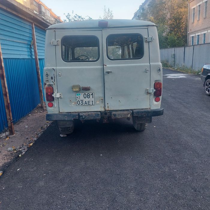 Продам уаз,запчасти Зил бу