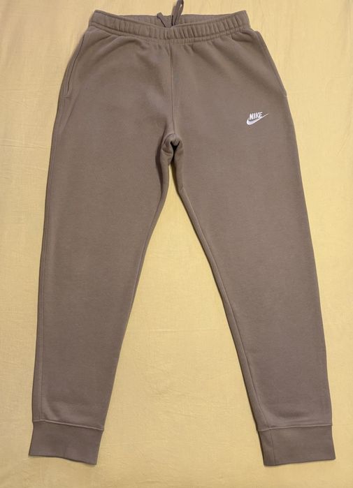 Мъжко долнище на Nike, размер М, цвят горчица