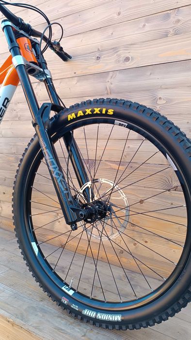 Bicicleta second hand Mondraker SUMMUM 29", portocaliu/alb S, M, L, XL