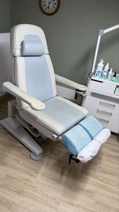 Scaun hidraulic de lucru Ruck ( pedichiura/podologie/masaj/cabinet medical)