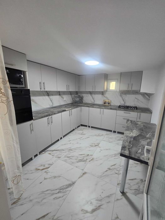Mobilier la comanda
