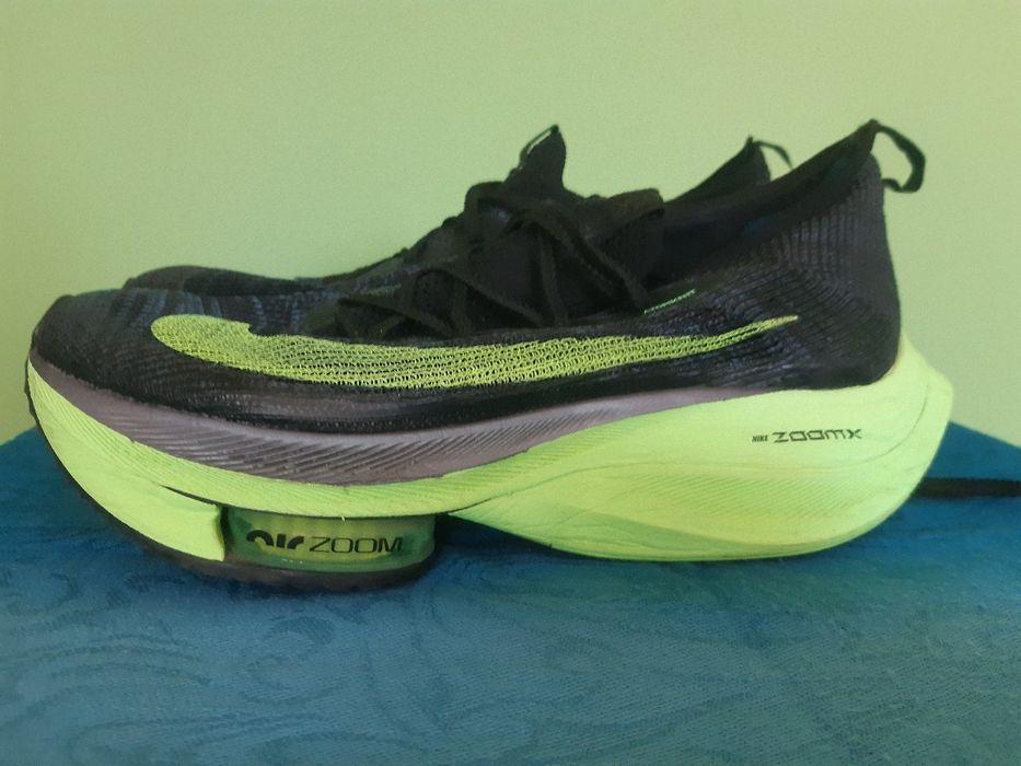 Маратонки Nike 45
