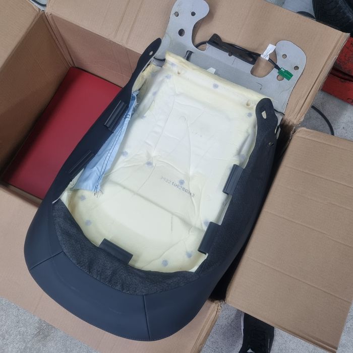 Sezut tapiterie Model 3 Tesla Scaun Spatar 2019 - 2023