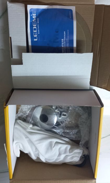 Продам смеситель ledeme водопад