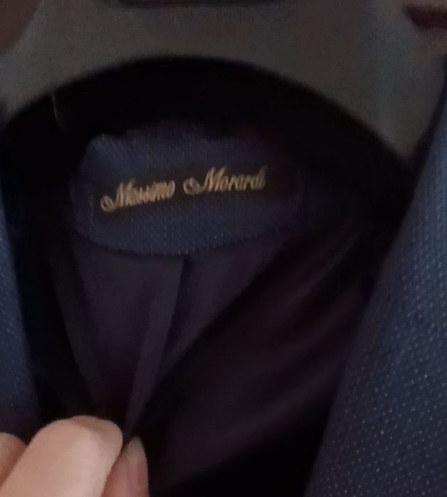 Продам модный костюм