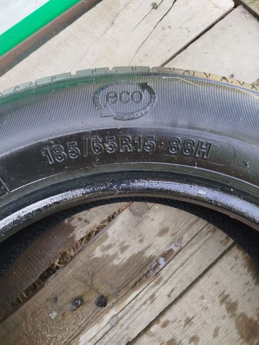 Автошины 185/65/R15.