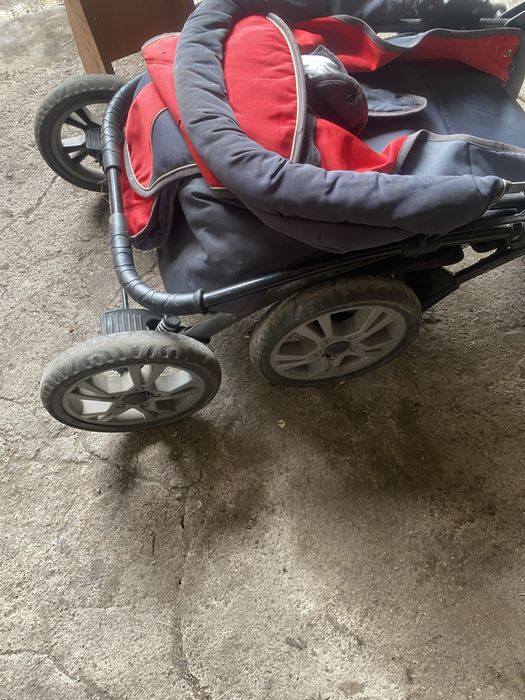Продам детскую коляску