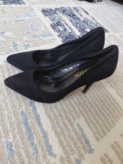 Аяқ киімдер 1000 тенге