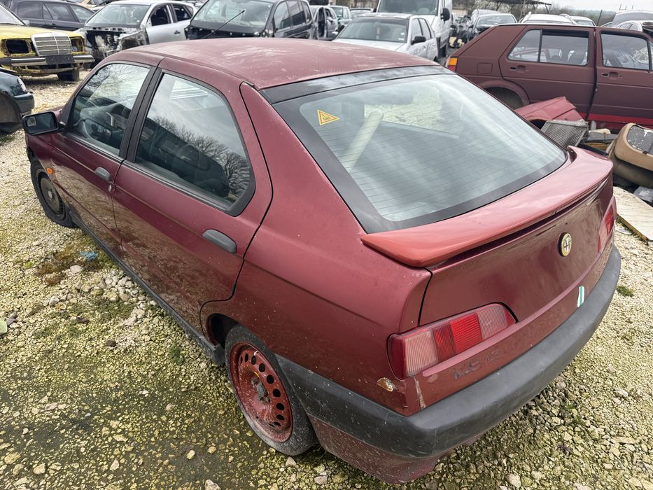 Alfa Romeo 146 1.3 на части