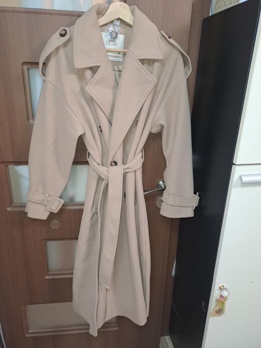 Елегантно дамско палто VIVA COUTURE – Limited Edition, ново