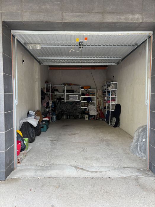 Продава се Гараж / Паркомясто в Плевен, Идеален център - 26 кв.м за 1462 €/кв.м - Снимка #1