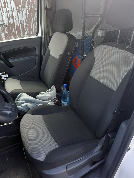 Dezmembrez piese renault kangoo citan maxi