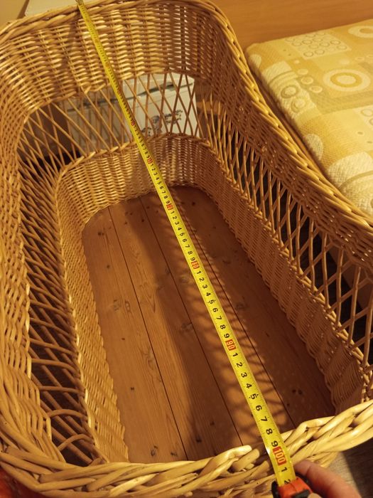 Естествен плетен бебешки кош на колелца, с дунапр. матраче и обиколник