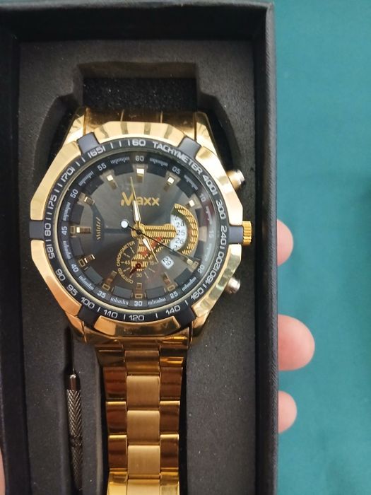 Часы новые премиум качества  бренд MAXX