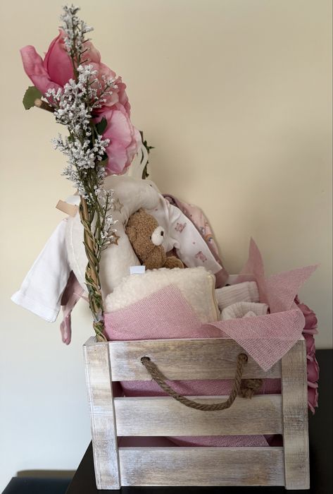 Персонализирана подаръчна кошница за бебе