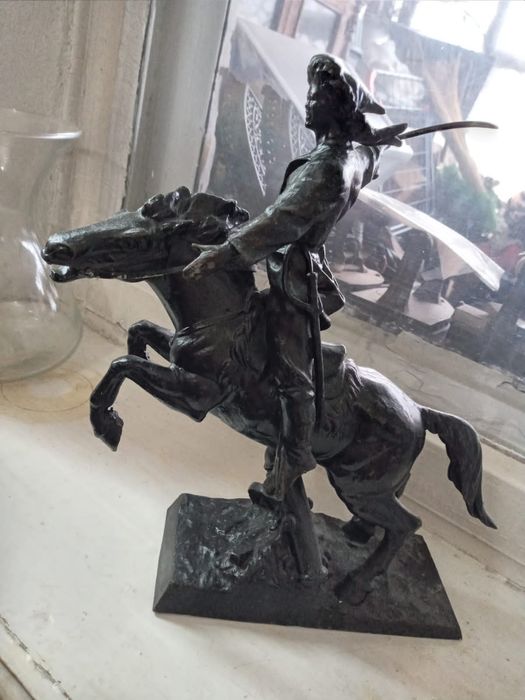 Продам Статуэтка Чугун