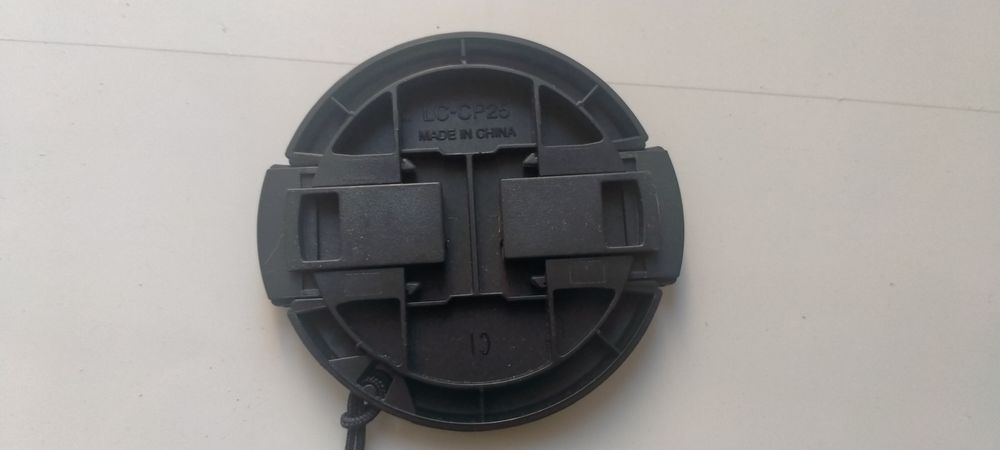 Крышка объектива Nikon.