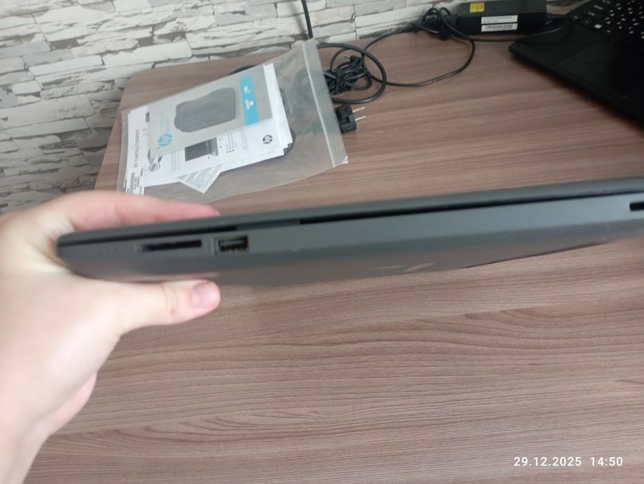 Продам ноутбук hp