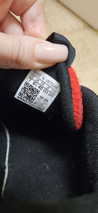 Продам Кроссовки Adidas