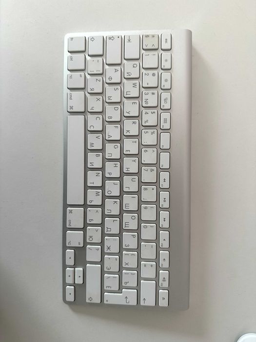 Apple Magic Mouse 2 + Apple Wireless Keyboard