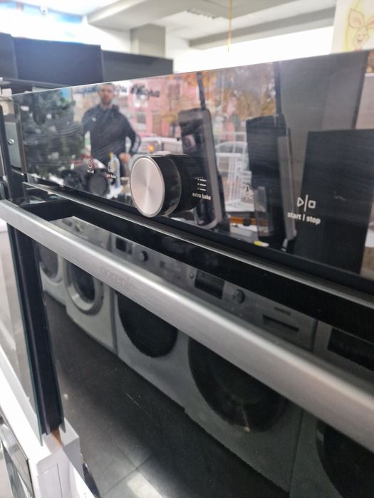 Фурна за вграждане Gorenje 77 литра Пиролиза