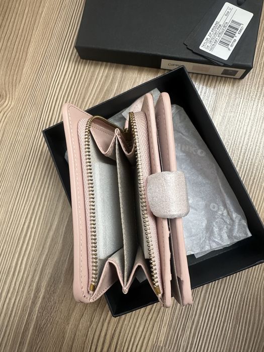 Дамски портфейл на Pinko в черен и розов цвят