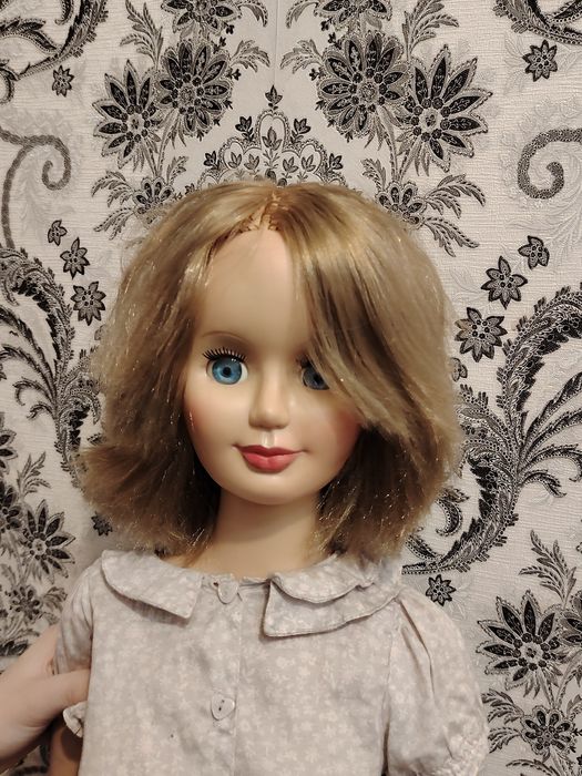 Кукла 1метр красивая