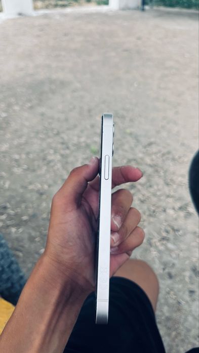 Iphone 12 сатылады