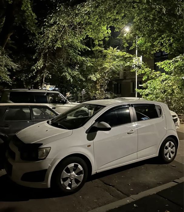 Chevrolet Aveo 2013 год