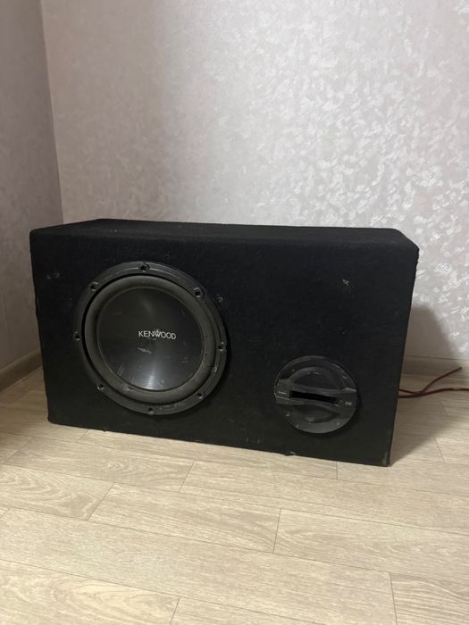 Продам сабвуфер на машину