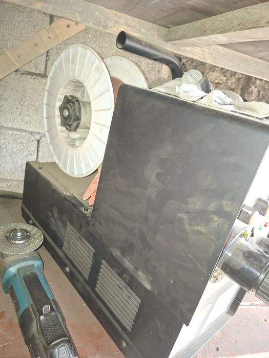 Полуавтомат сварка сотилади