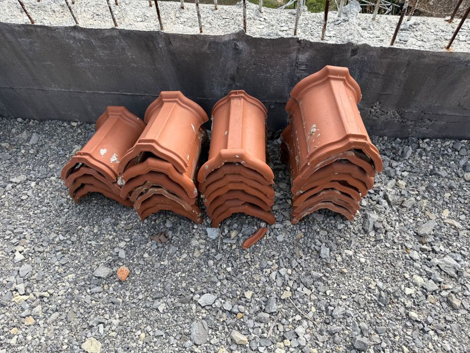 Билни керемиди. Капак за билото на покрива