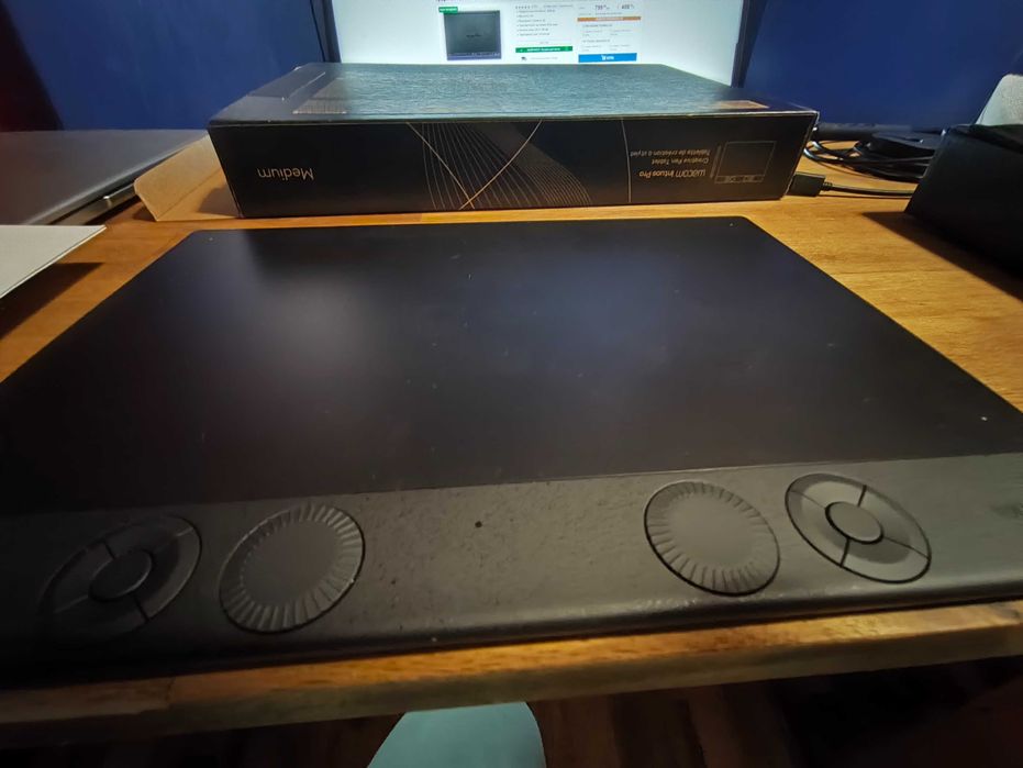 Графичен таблет Wacom Intuos Pro M 2025