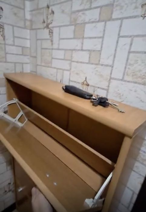 продам  обувницу