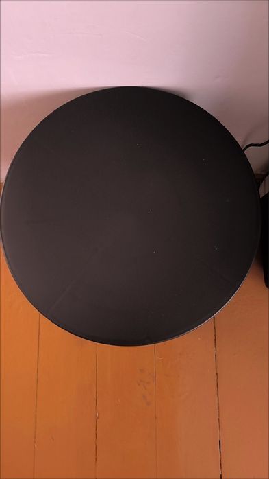 Продам.      столик