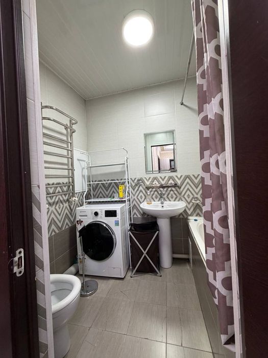 Sergili 5a da 2 xona uy ijaraga beriladi