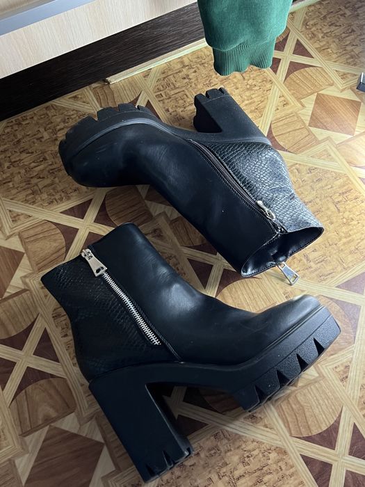 Продам ботильоны, ботинки 41 размер
