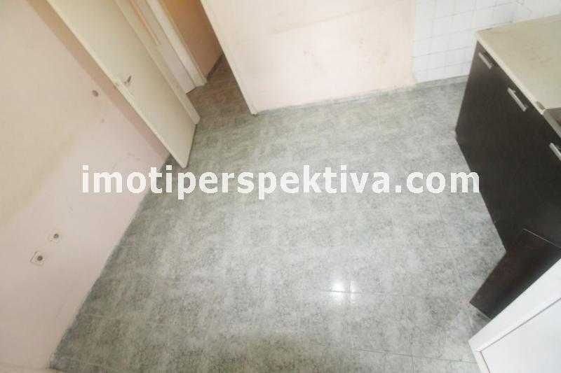 Продава се Двустаен апартамент в Пловдив, Център - 63 кв.м за 2024 €/кв.м - Снимка #7