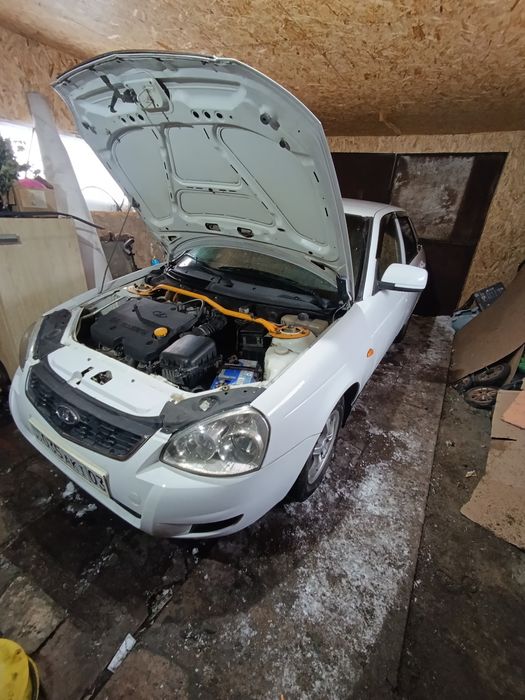 Продам Приору 2013 год