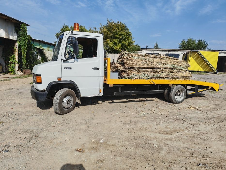 Продам Мерседес 711D