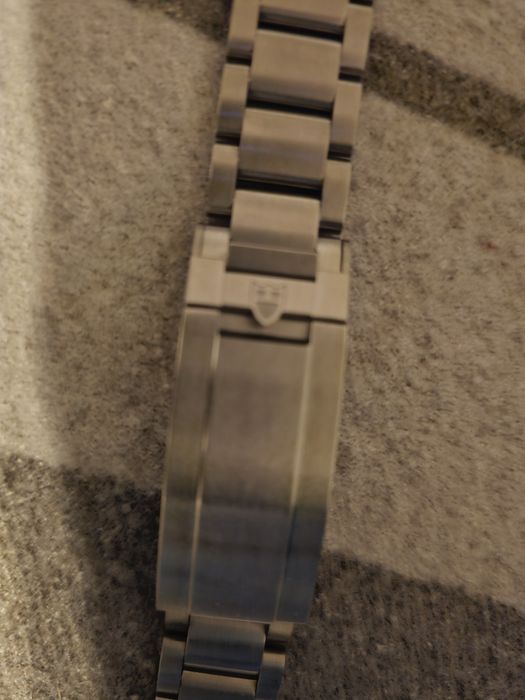 Brățară titan  că noua Tudor Pelagos 39