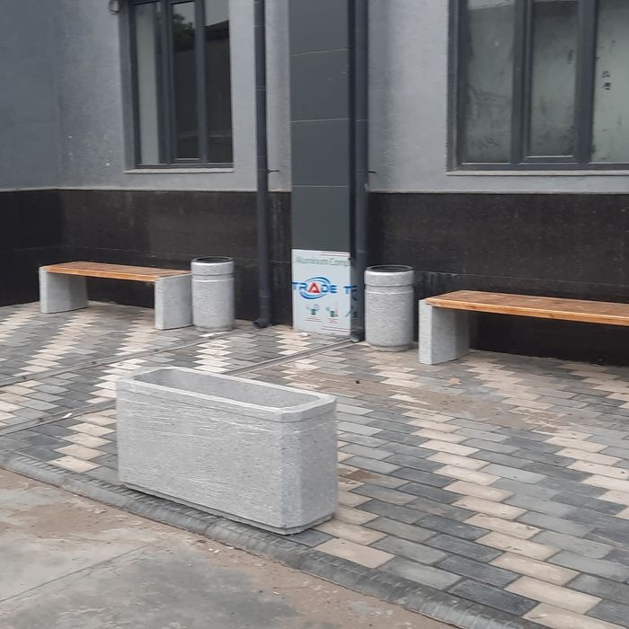 Skameyka,musr urna,vazon