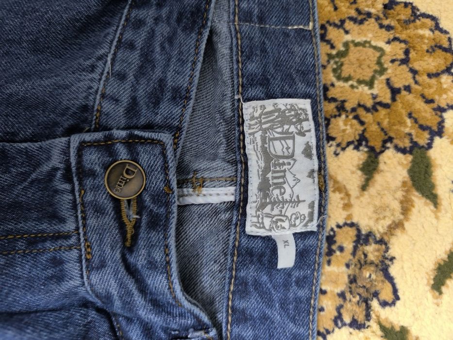 Продается мужские джинсы