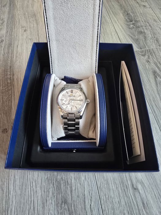 Grand Seiko Cherry Blossoms SBGA413
