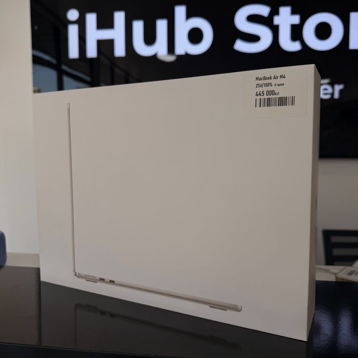 MacBook Air M4•16GB/256GB