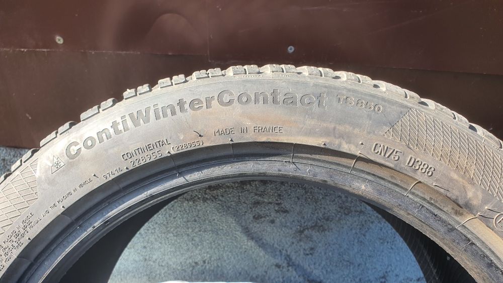 2 anvelope iarna 215/45 R16 90V, FR , Continental wintercontact TS850